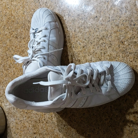 adidas Other - White Adidas tennis shoes 10.5